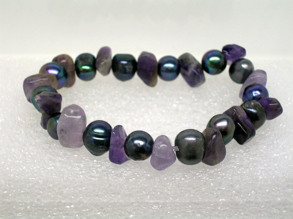 Pulsera perlas y piedras naturales.